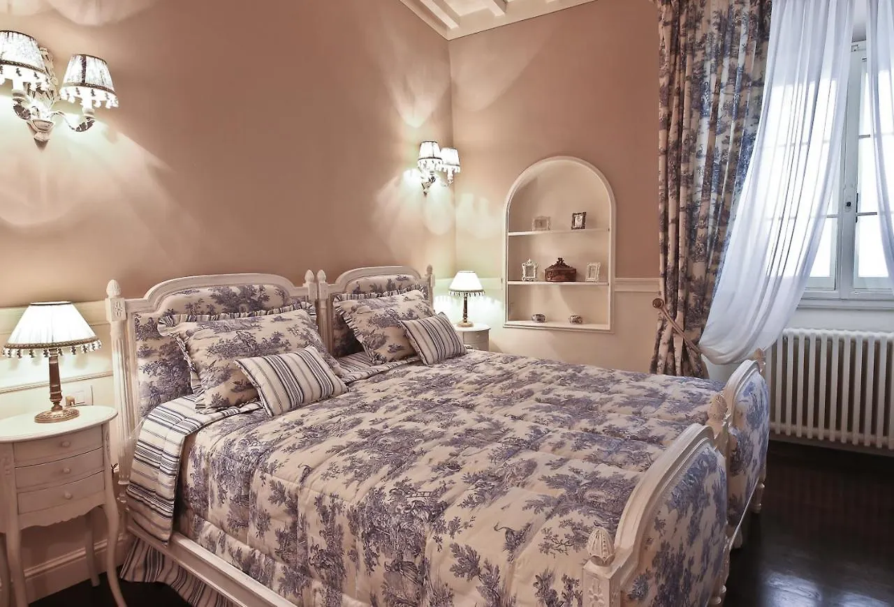 Ponte Vecchio Luxury Suite 佛罗伦萨 0*,