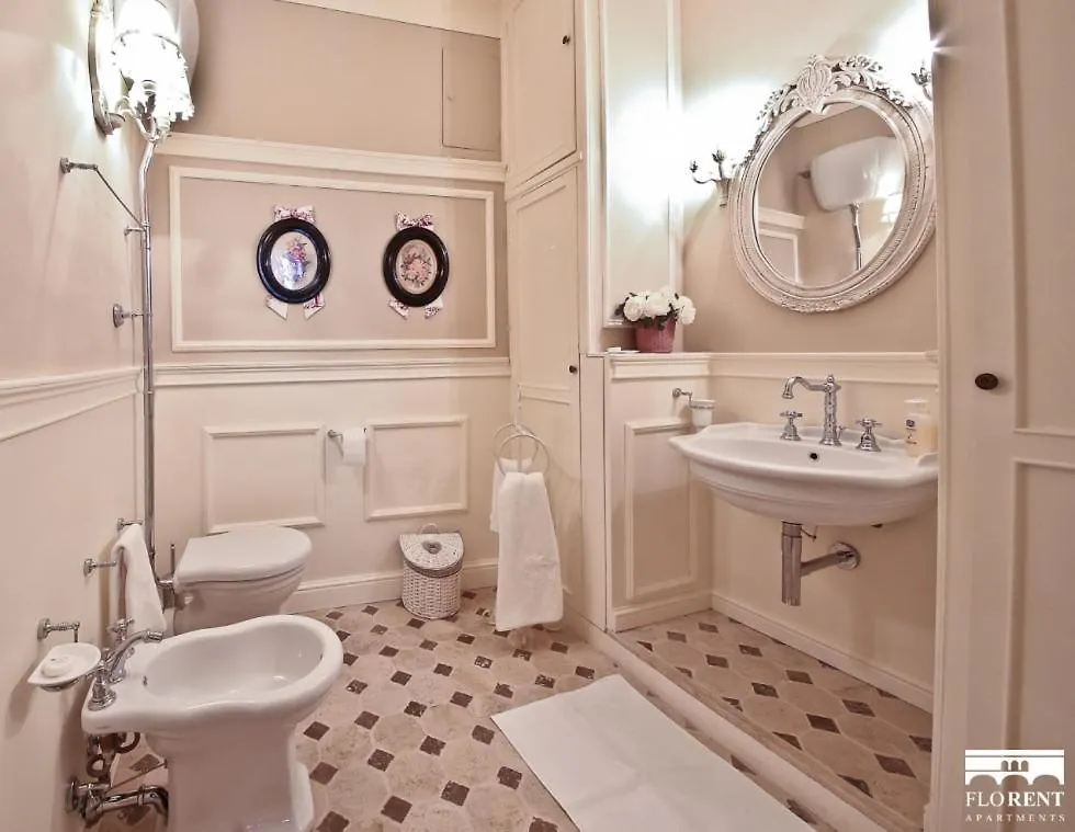 Ponte Vecchio Luxury Suite 佛罗伦萨